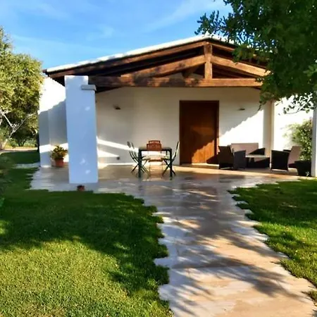 Villa Alba Esclusiva Con Piscina A Sfioro E Vista Mozzafiato Sul Mare Cugnana