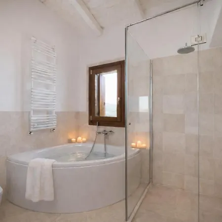 Alba Esclusiva Con Piscina A Sfioro E Vista Mozzafiato Sul Mare * Cugnana