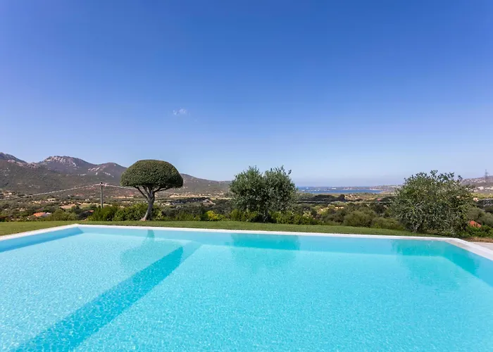 Alba Esclusiva Con Piscina A Sfioro E Vista Mozzafiato Sul Mare Villa *